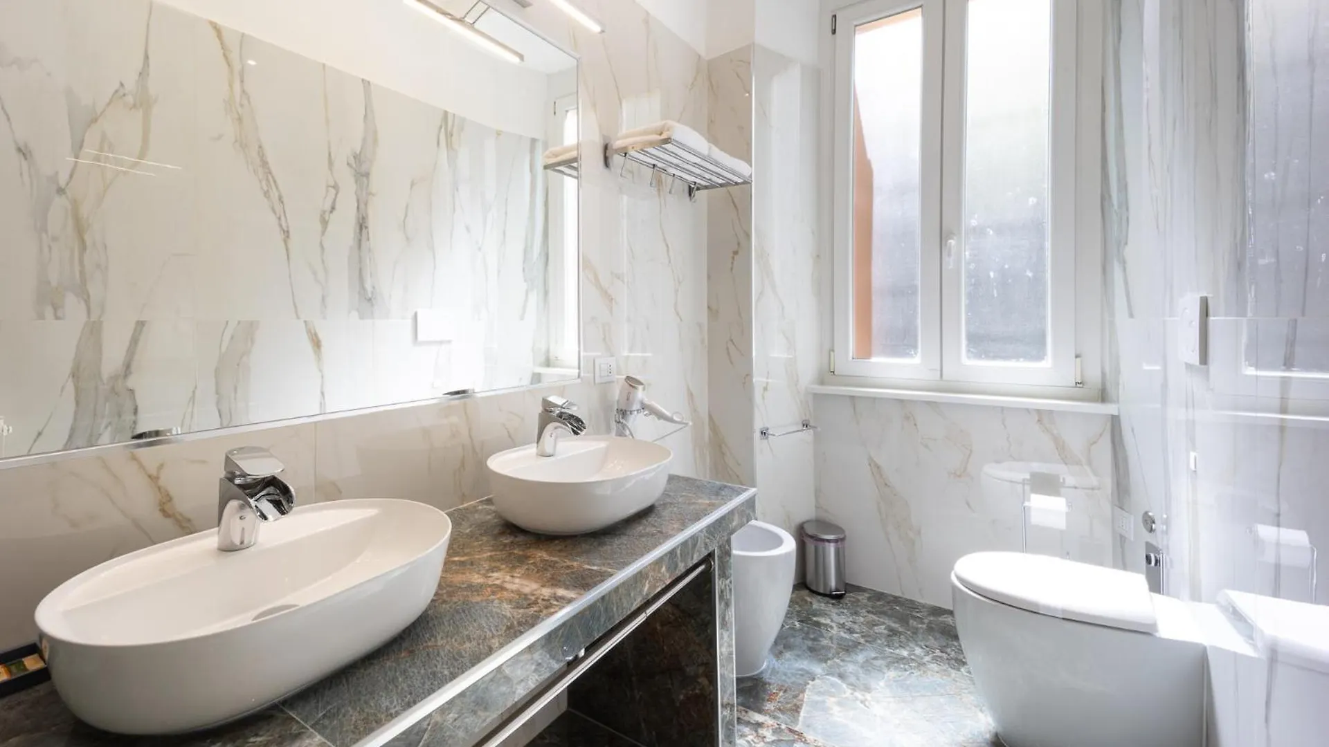 Caruso Regal House Apartment Rome Italy