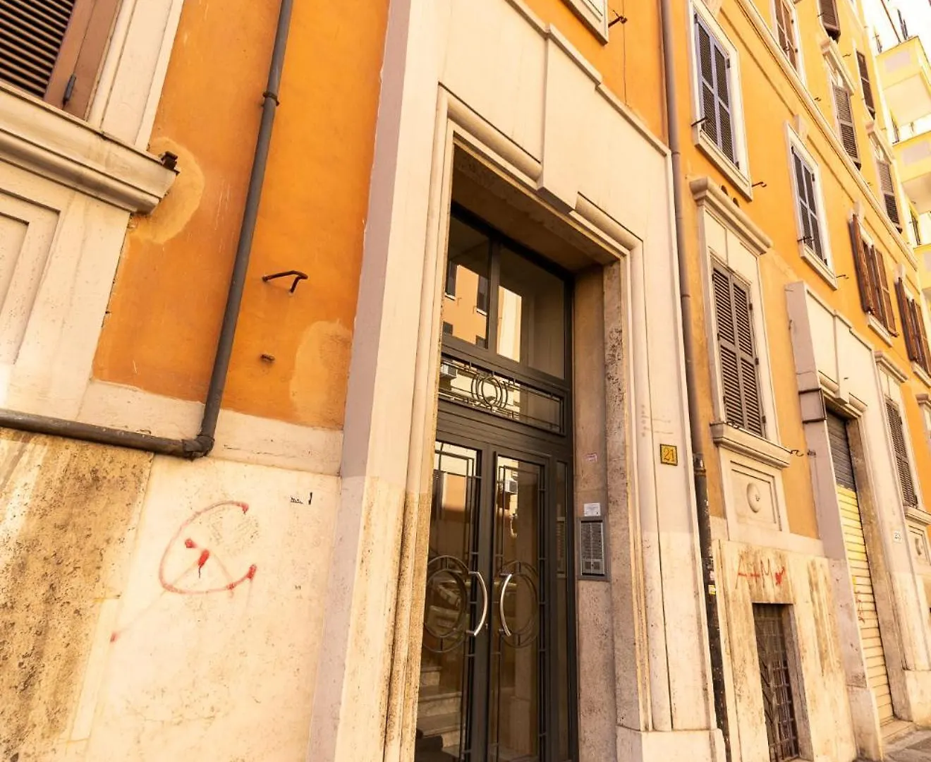 Caruso Regal House Apartment Rome Italy