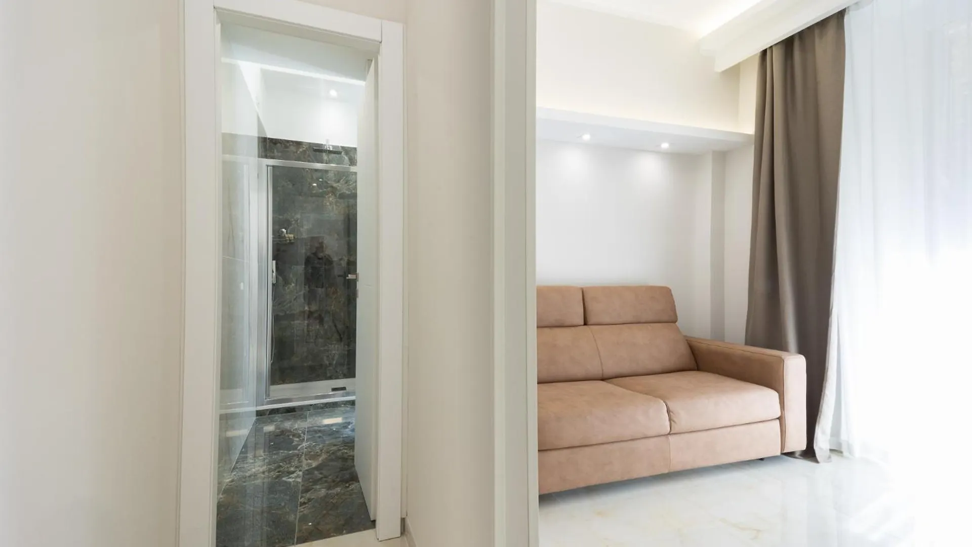 Caruso Regal House Apartment Rome Italy